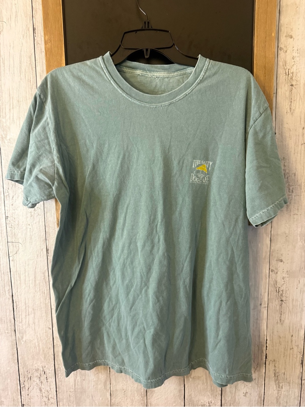 The Salty Dog Cafe Shirt Mens L Faded Green Color Graphic Hilton Head Island